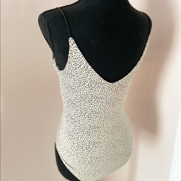 Cheetah bodysuit - Picture 3 of 3